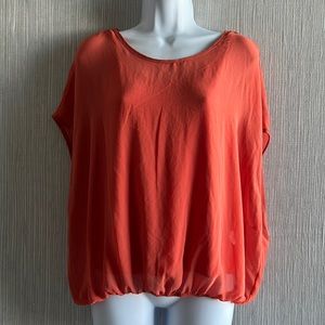 ❌SOLD❌ Ezra Women’s blouse ( NWOT )
